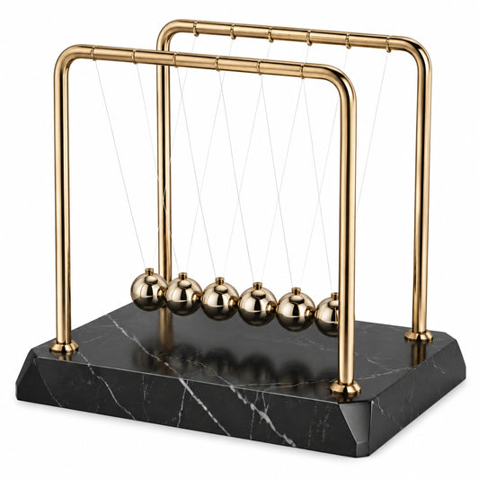 Pendule de Newton en doré avec base en marbre noir